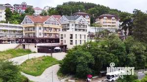 Коттедж 350м², 3-этажный, участок 6 сот.