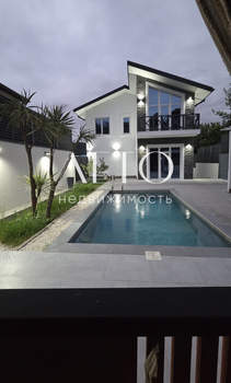 Дом 250м², 2-этажный, участок 5 сот.