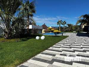 Дом 240м², 2-этажный, участок 6 сот.