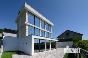 Дом 229м², 3-этажный, участок 5 сот.