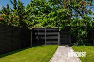 Коттедж 288м², 3-этажный, участок 8 сот.