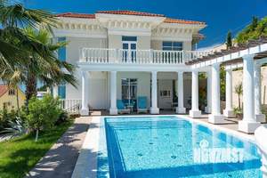 Дом 400м², 3-этажный, участок 21 сот.