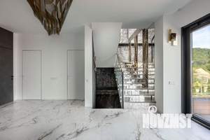 Дом 300м², 2-этажный, участок 7 сот.