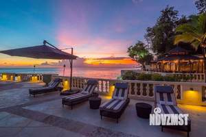 Дом 800м², 3-этажный, участок 50 сот.