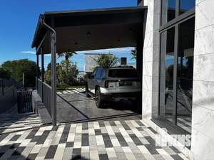 Дом 240м², 2-этажный, участок 6 сот.