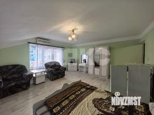 Дом 420м², 3-этажный, участок 6 сот.