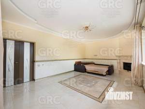 Дом 240м², 2-этажный, участок 10 сот.