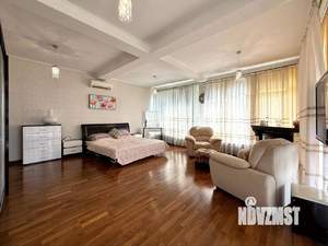 Дом 300м², 4-этажный, участок 12 сот.