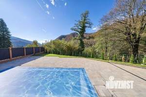 Дом 330м², 2-этажный, участок 12 сот.