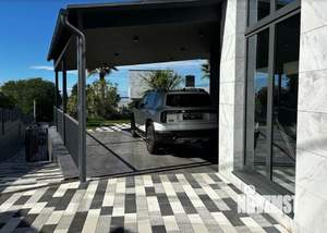 Коттедж 240м², 2-этажный, участок 6 сот.