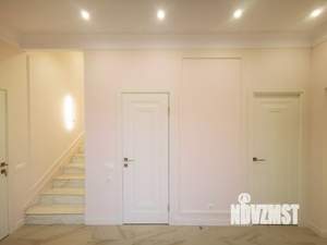 Коттедж 240м², 2-этажный, участок 4 сот.