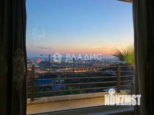 Дом 279м², 3-этажный, участок 6 сот.