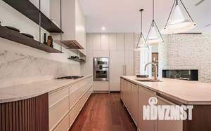 Дом 280м², 2-этажный, участок 8 сот.