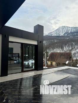 Дом 520м², 3-этажный, участок 10 сот.