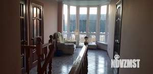 Дом 364м², 3-этажный, участок 6 сот.