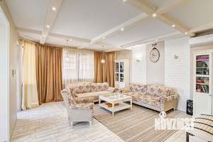 Дом 190м², 2-этажный, участок 6 сот.