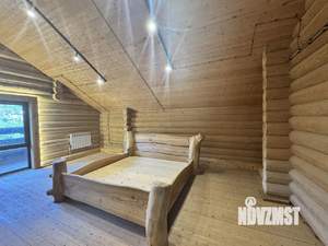 Дом 800м², 3-этажный, участок 32 сот.