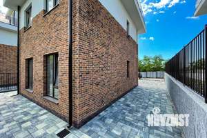 Дом 170м², 2-этажный, участок 4 сот.