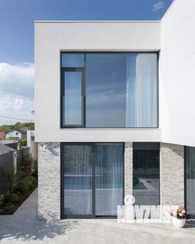 Дом 244м², 2-этажный, участок 4 сот.