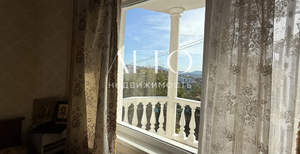 Дом 300м², 3-этажный, участок 10 сот.