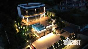 Дом 192м², 2-этажный, участок 6 сот.