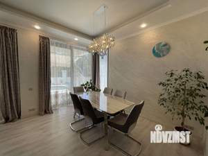 Дом 350м², 3-этажный, участок 5 сот.