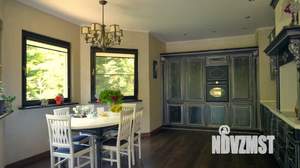 Дом 382м², 3-этажный, участок 18 сот.