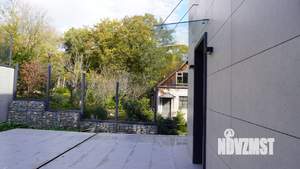 Дом 243м², 3-этажный, участок 4 сот.