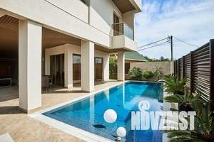 Дом 687м², 3-этажный, участок 6 сот.