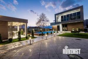 Дом 380м², 2-этажный, участок 8 сот.