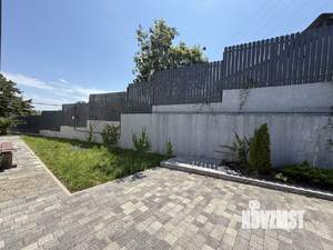 Дом 240м², 3-этажный, участок 6 сот.