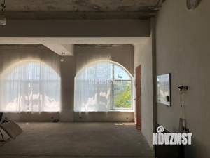 Дом 650м², 3-этажный, участок 12 сот.