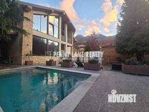 Дом 369м², 3-этажный, участок 6 сот.