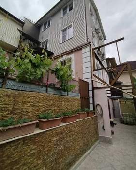 Дом 175м², 3-этажный, участок 557 сот.