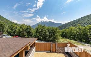 Коттедж 300м², 2-этажный, участок 6 сот.