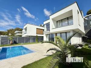 Дом 315м², 3-этажный, участок 4 сот.