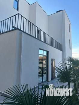 Дом 300м², 3-этажный, участок 5 сот.