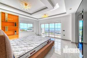 Коттедж 300м², 3-этажный, участок 8 сот.