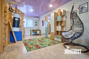 Дом 178м², 3-этажный, участок 3 сот.