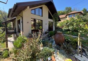 Дом 245м², 2-этажный, участок 6 сот.