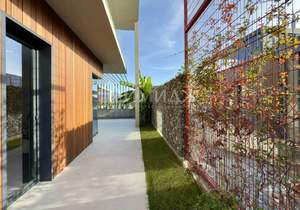 Дом 240м², 2-этажный, участок 5 сот.