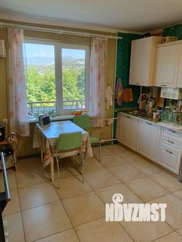 Дом 195м², 3-этажный, участок 7 сот.