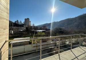 Дом 190м², 2-этажный, участок 5 сот.