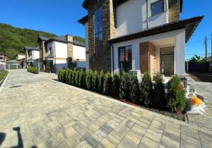 Дом 240м², 2-этажный, участок 5 сот.