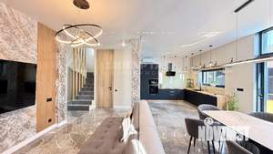 Дом 155м², 2-этажный, участок 4 сот.