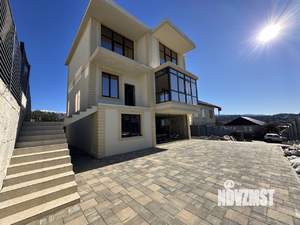 Дом 240м², 2-этажный, участок 4 сот.