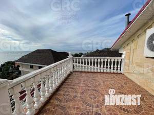 Дом 258м², 3-этажный, участок 6 сот.