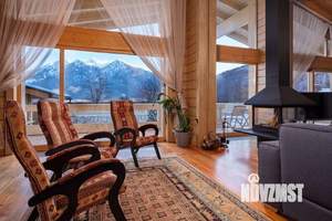 Дом 300м², 2-этажный, участок 8 сот.