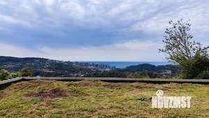 Дом 338м², 3-этажный, участок 8 сот.