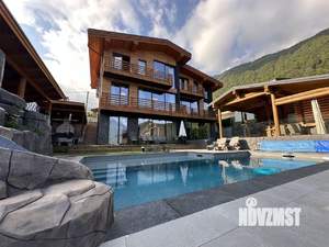 Дом 458м², 3-этажный, участок 8 сот.